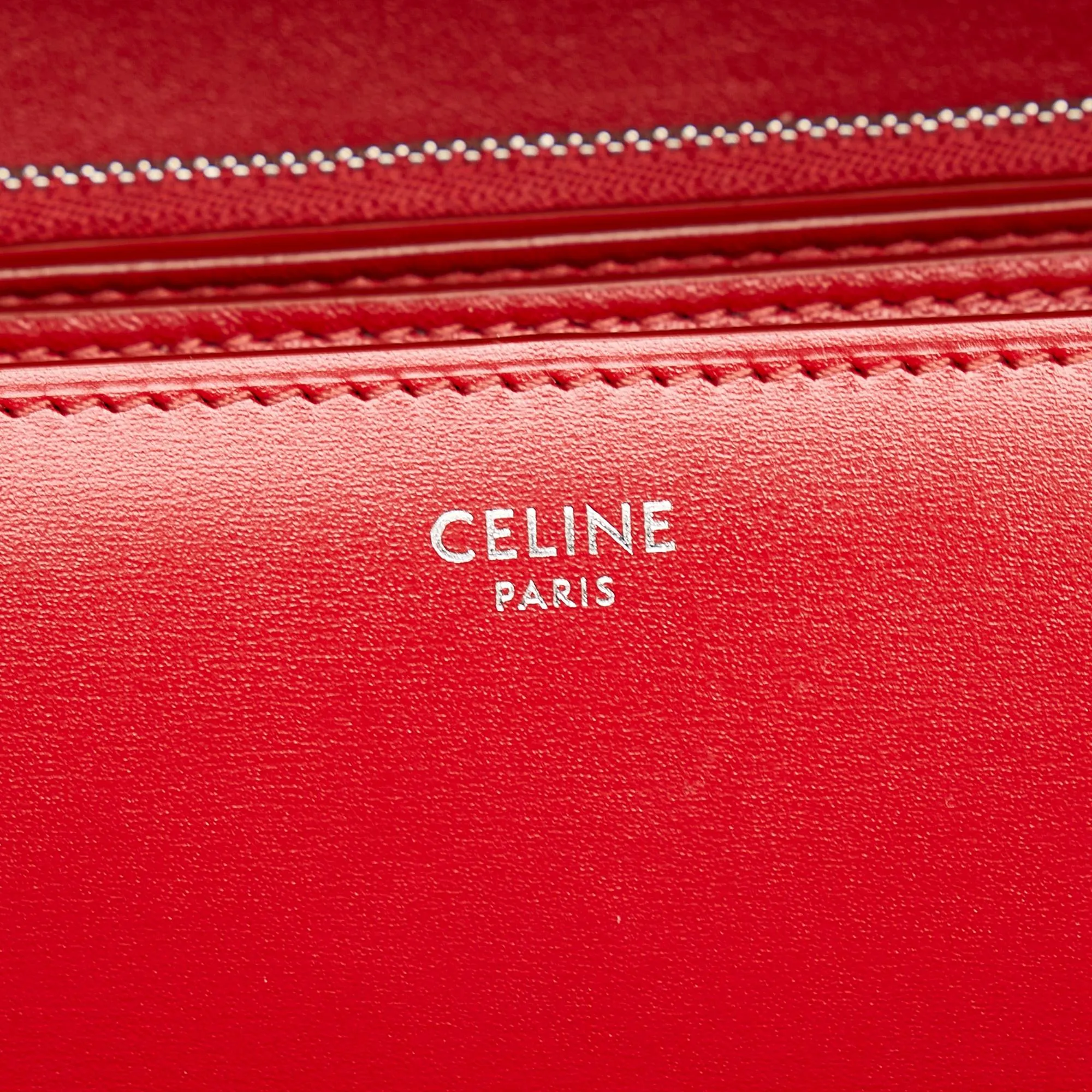 Celine Medium Classic Box (SHG-PpuRom)