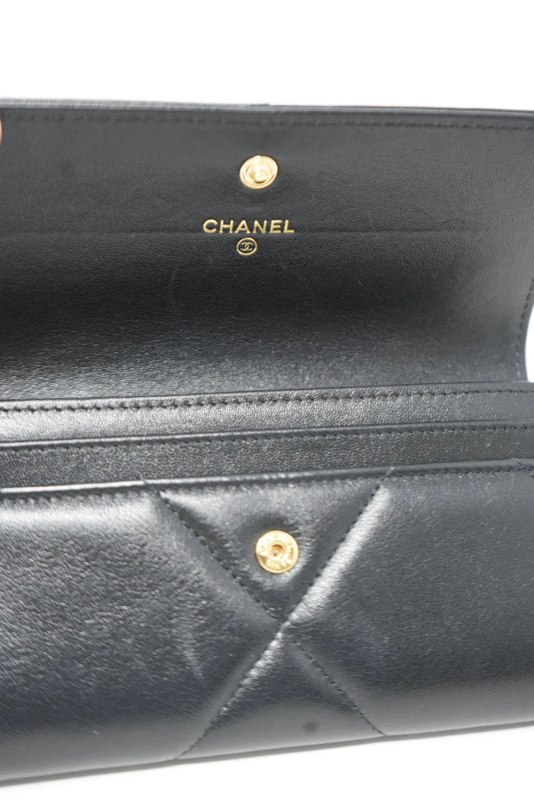 Chanel Black Lambskin 19 Flap Wallet 2023