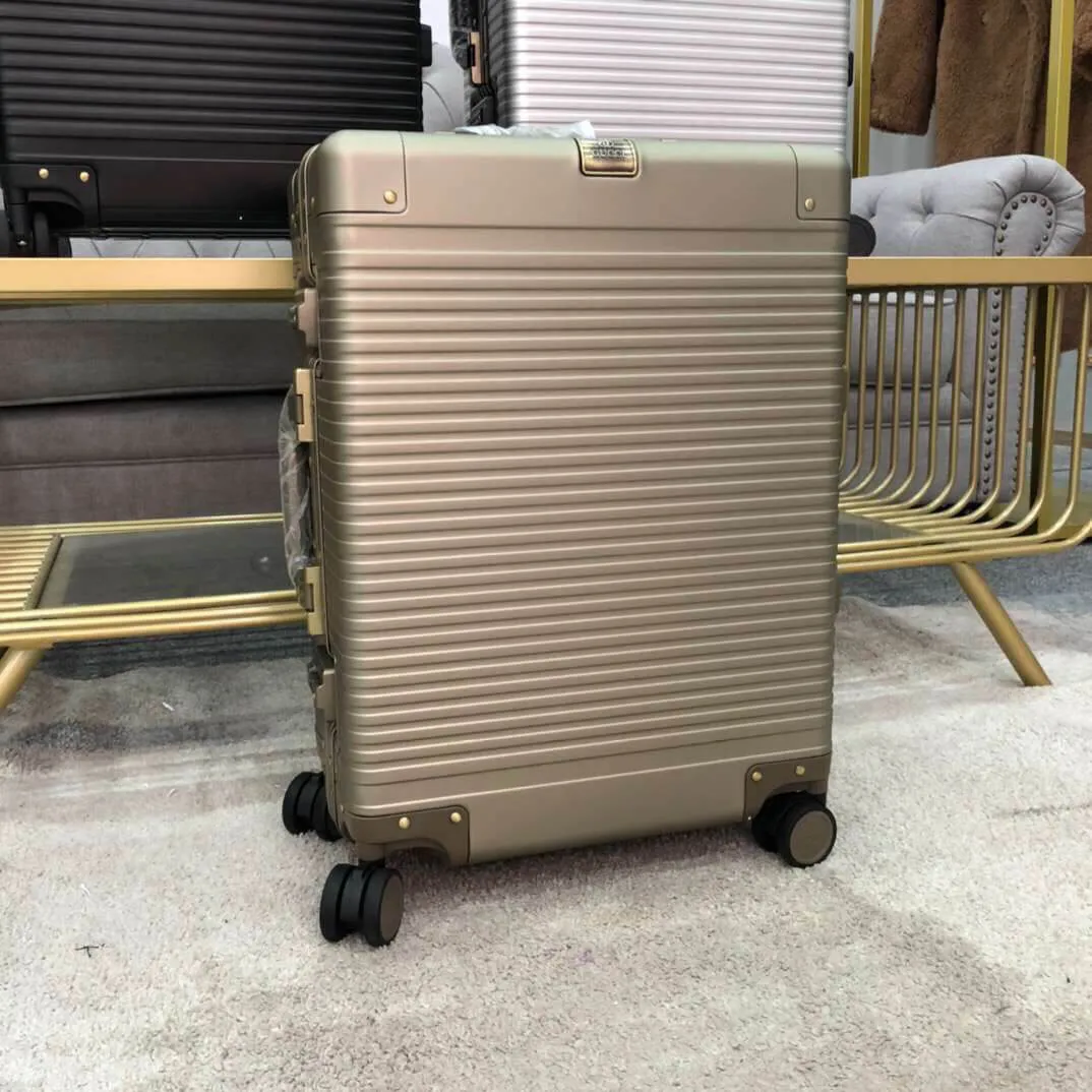 Gucci Aluminum Travel Suitcase ( 3 Colors )