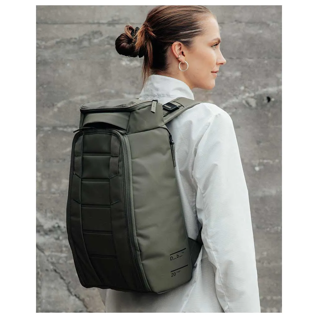 Hugger Backpack 20