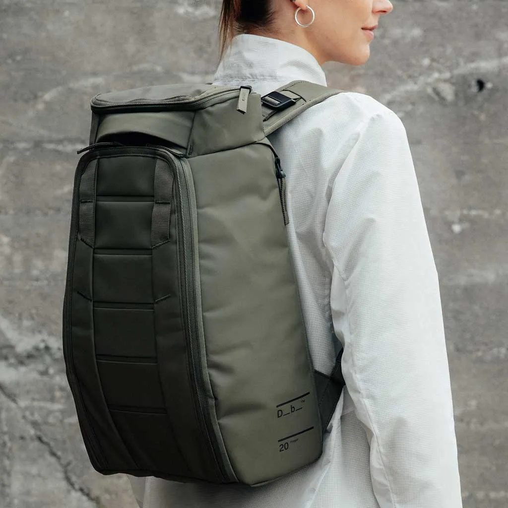 Hugger Backpack 20