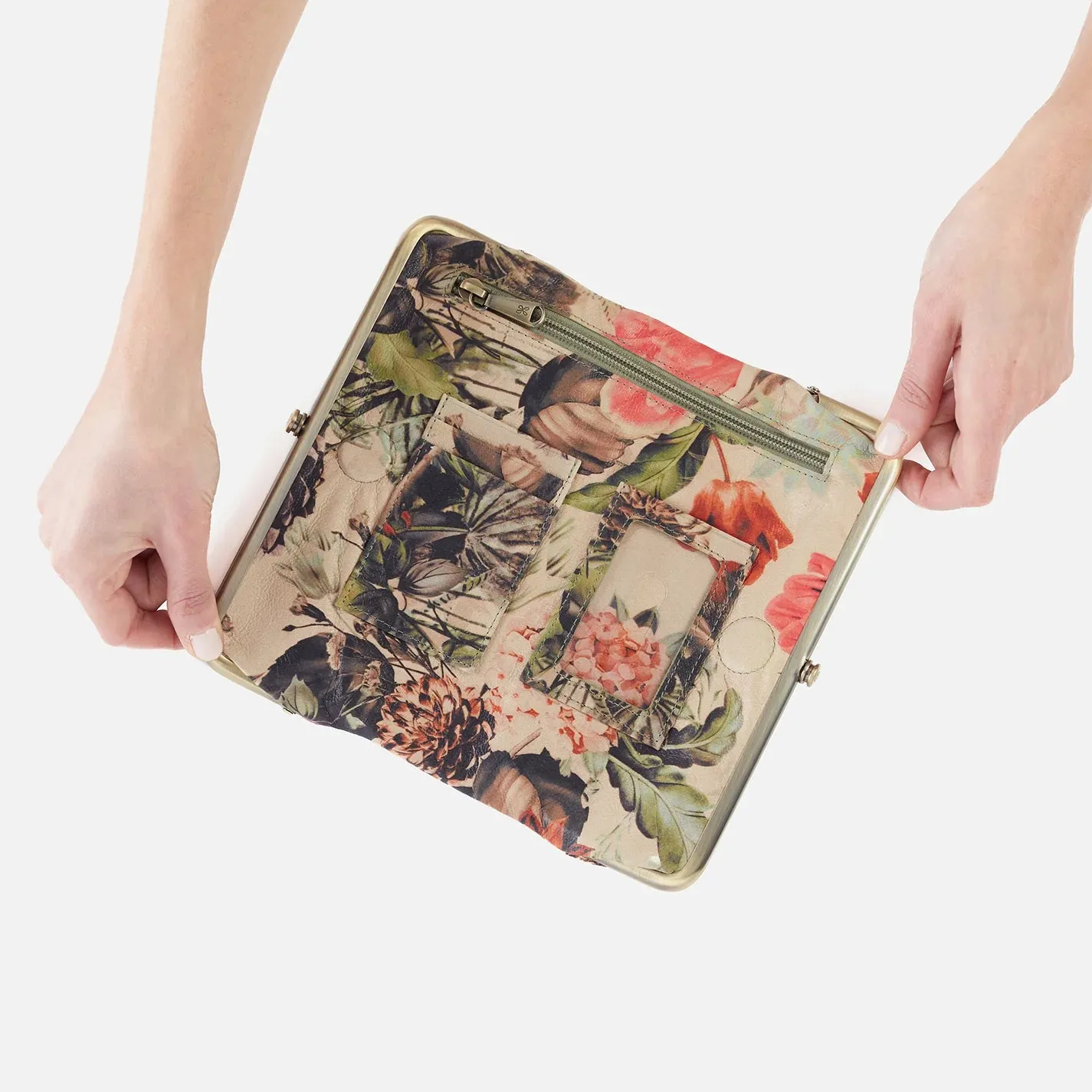 Lauren Clutch in Botanical